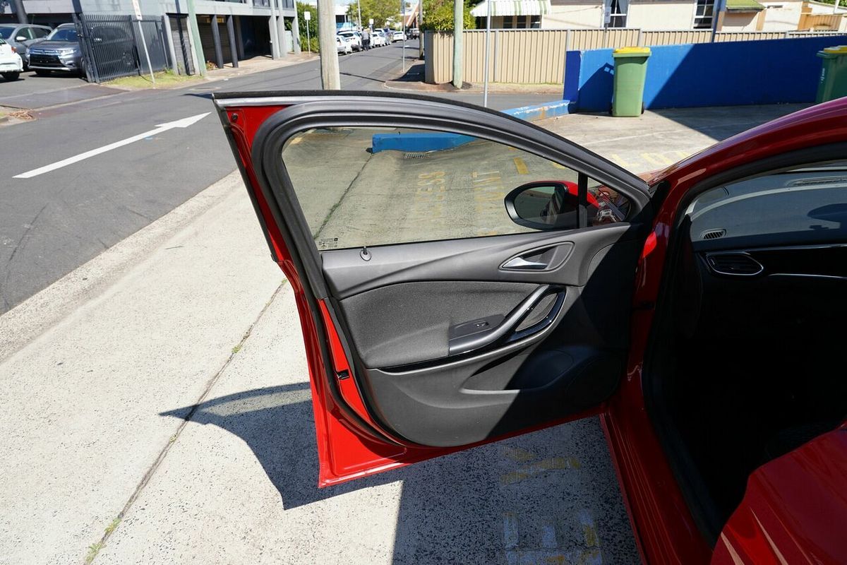 2017 Holden Astra RS BK