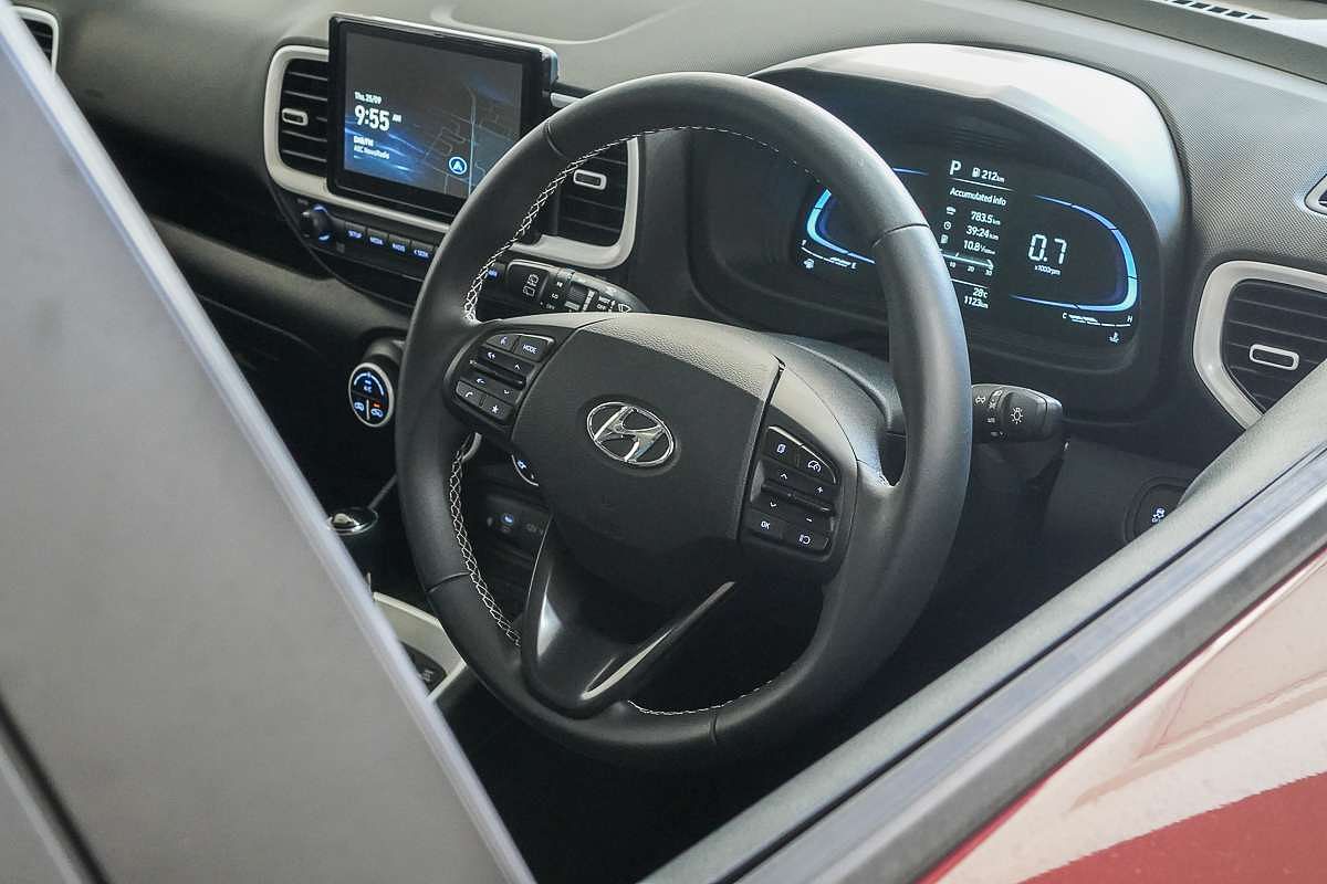 2024 Hyundai Venue Elite QX.V5