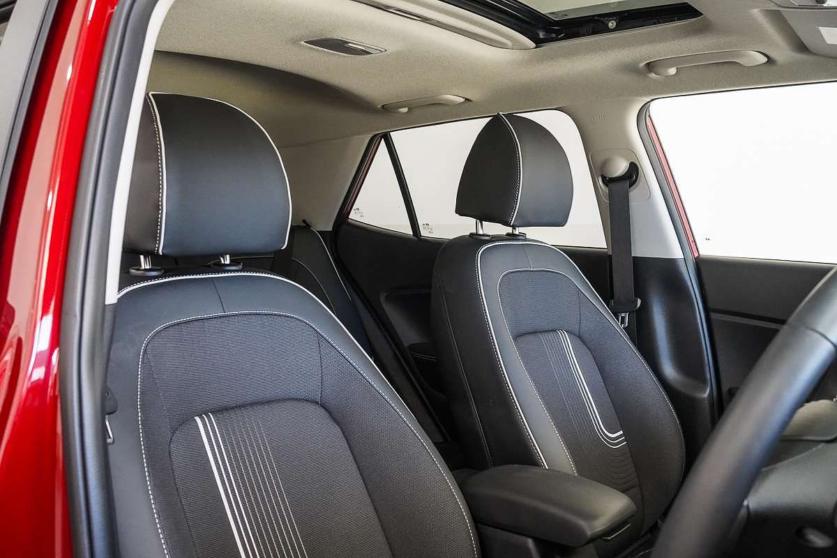 2024 Hyundai Venue Elite QX.V5