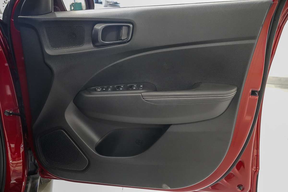 2024 Hyundai Venue Elite QX.V5