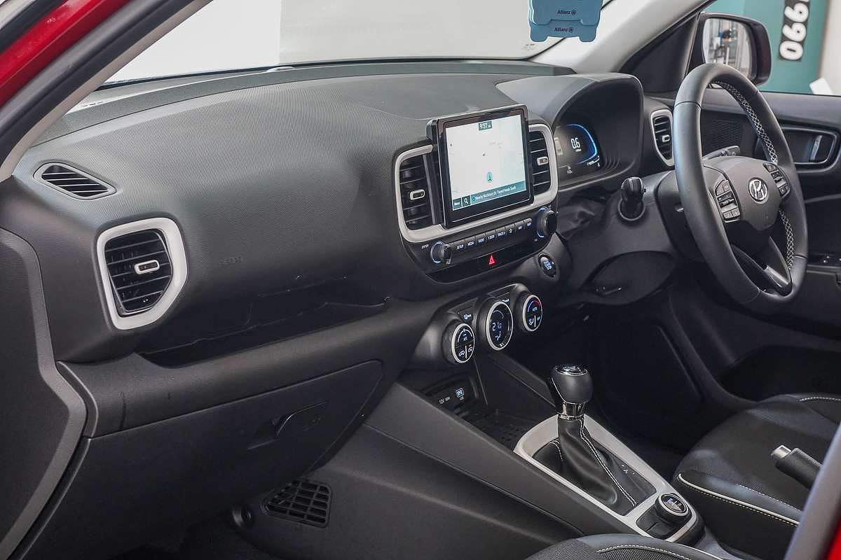 2024 Hyundai Venue Elite QX.V5