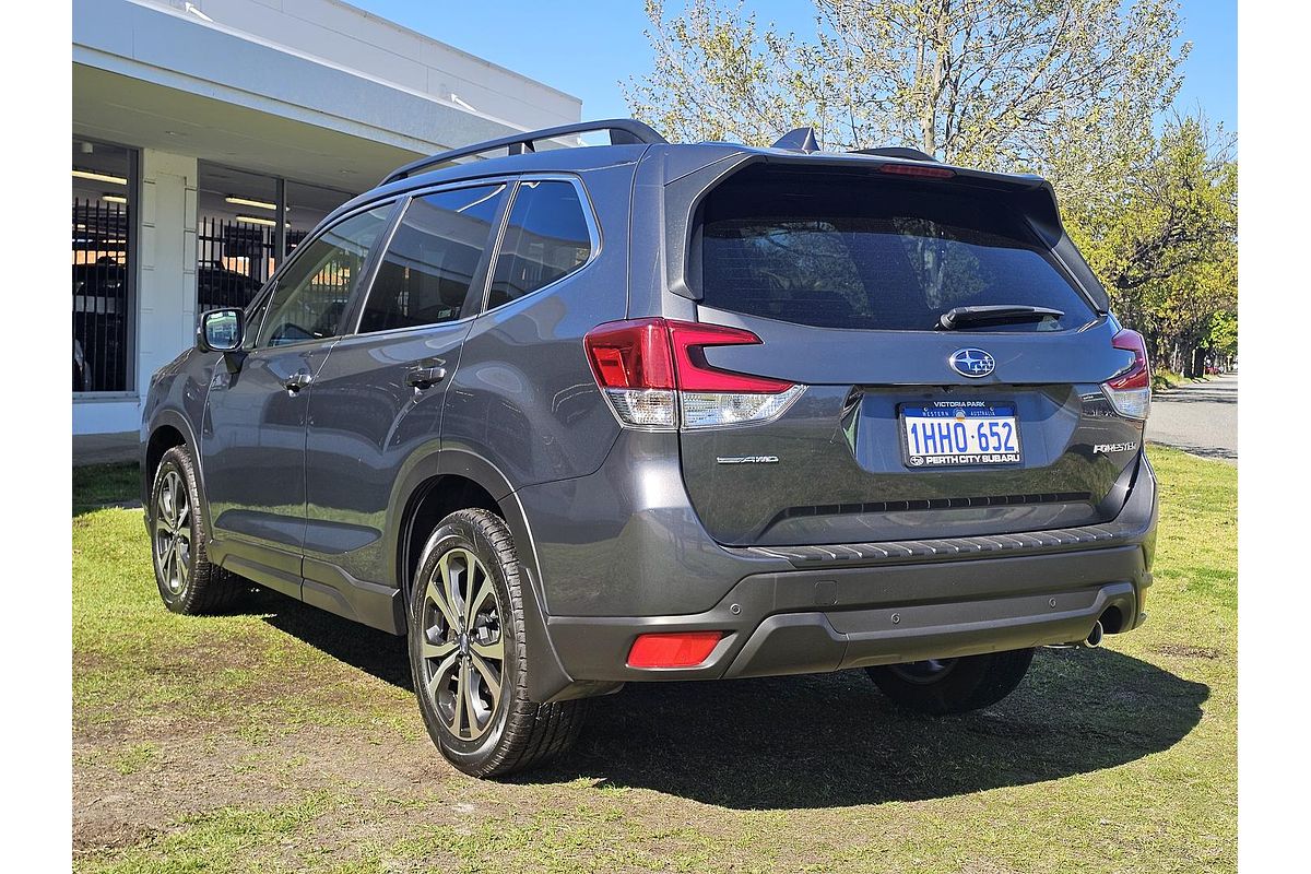 2021 Subaru Forester 2.5i Premium S5