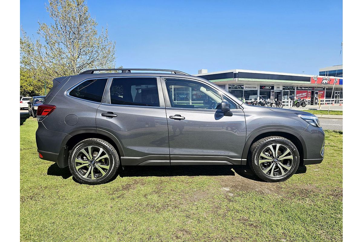 2021 Subaru Forester 2.5i Premium S5