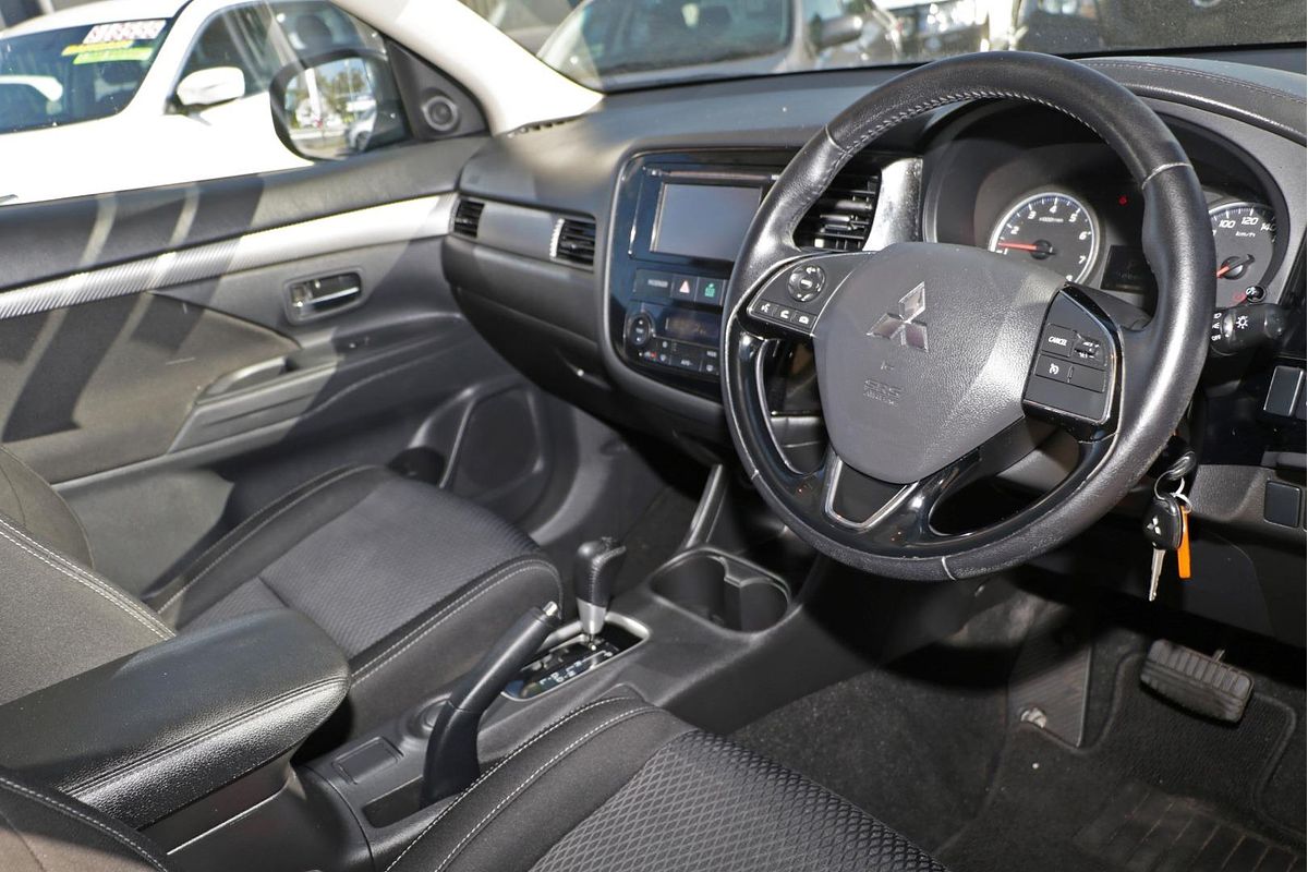 2015 Mitsubishi Outlander LS ZK