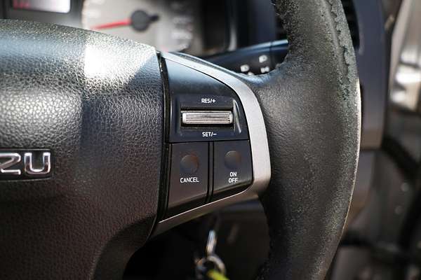 2013 Isuzu D-MAX SX Rear Wheel Drive