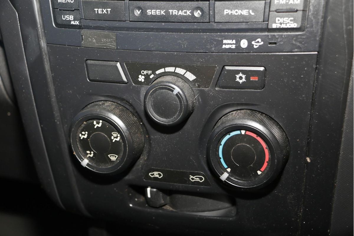 2013 Isuzu D-MAX SX Rear Wheel Drive