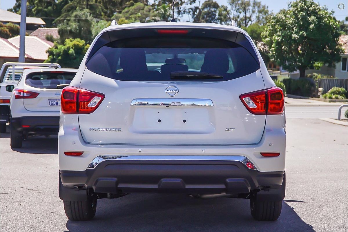 2017 Nissan Pathfinder ST R52 Series II