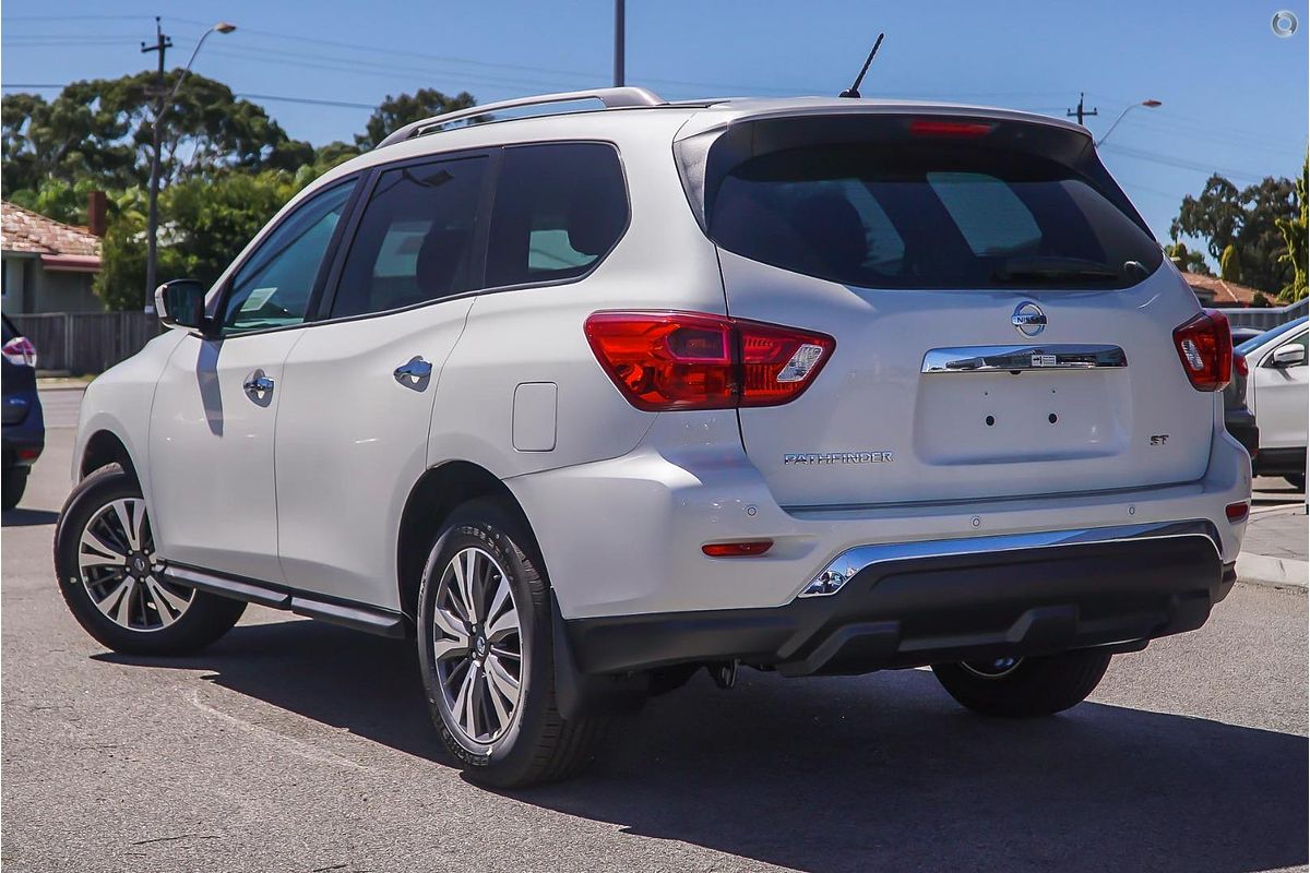 2017 Nissan Pathfinder ST R52 Series II