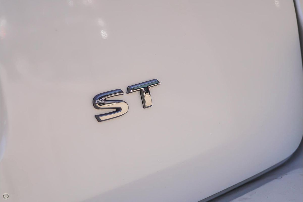 2017 Nissan Pathfinder ST R52 Series II