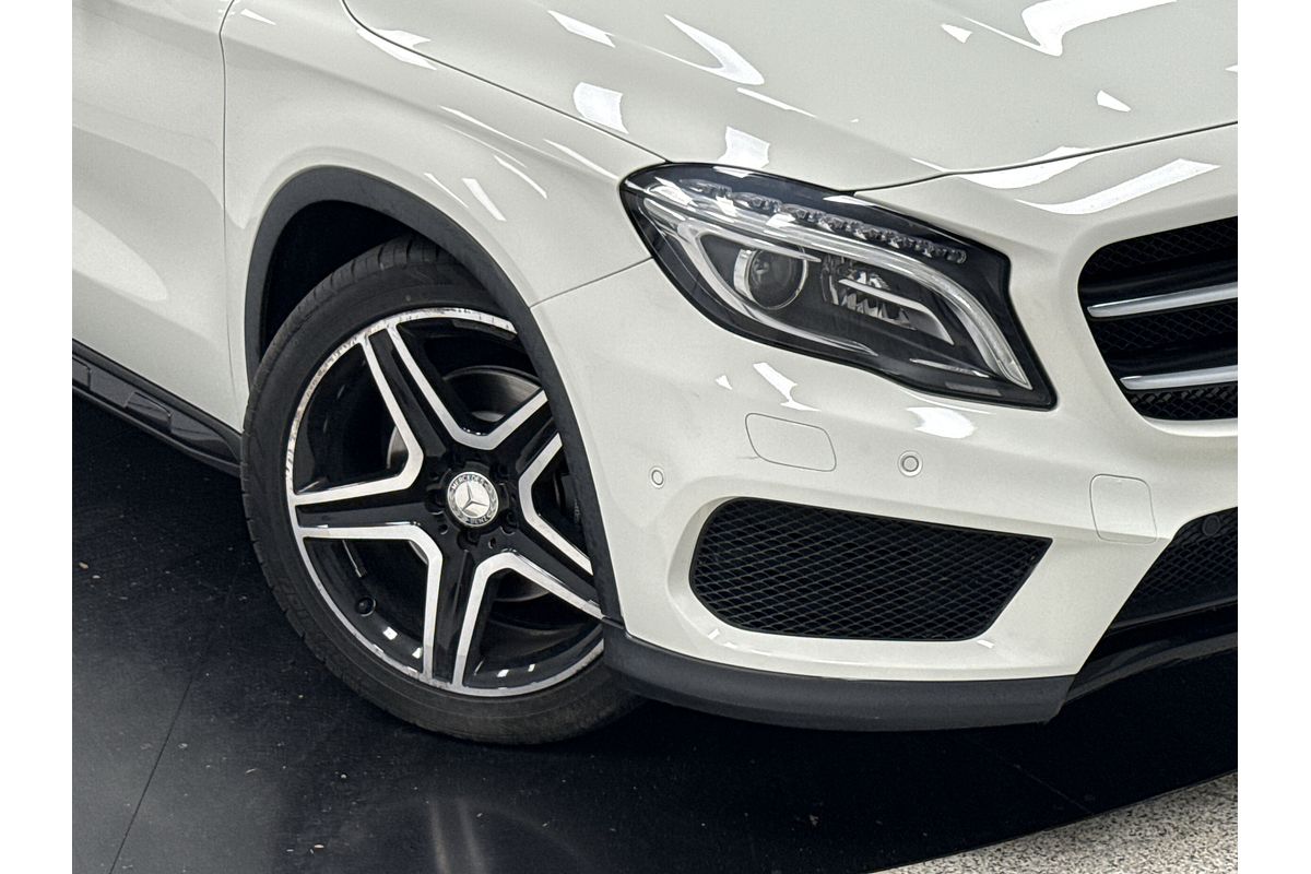 2015 Mercedes-Benz GLA-Class GLA250 X156