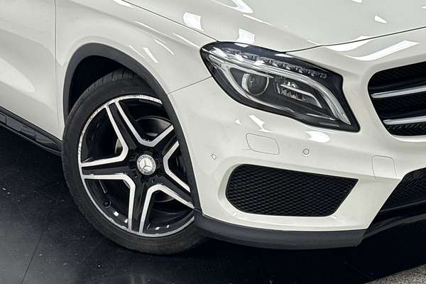 2015 Mercedes-Benz GLA-Class GLA250 X156