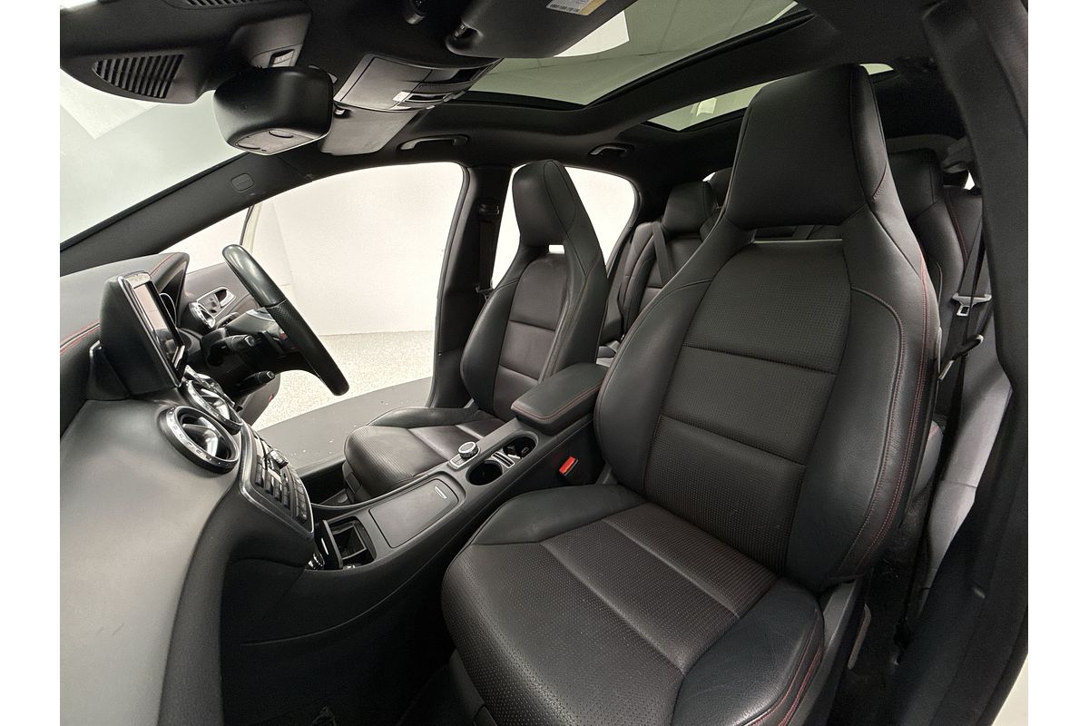 2015 Mercedes-Benz GLA-Class GLA250 X156