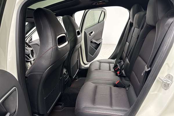 2015 Mercedes-Benz GLA-Class GLA250 X156