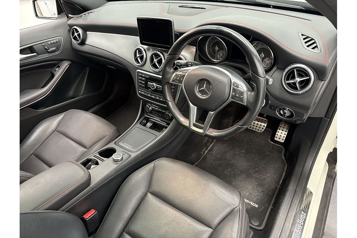 2015 Mercedes-Benz GLA-Class GLA250 X156