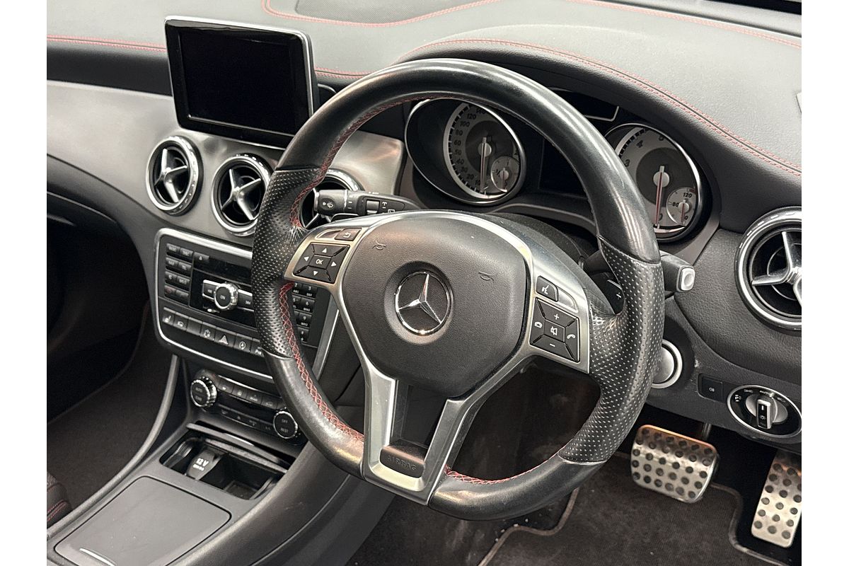 2015 Mercedes-Benz GLA-Class GLA250 X156