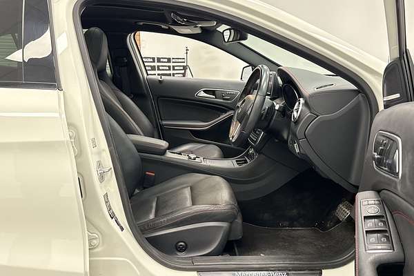 2015 Mercedes-Benz GLA-Class GLA250 X156