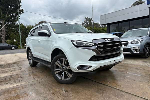 2023 Isuzu MU-X LS-T