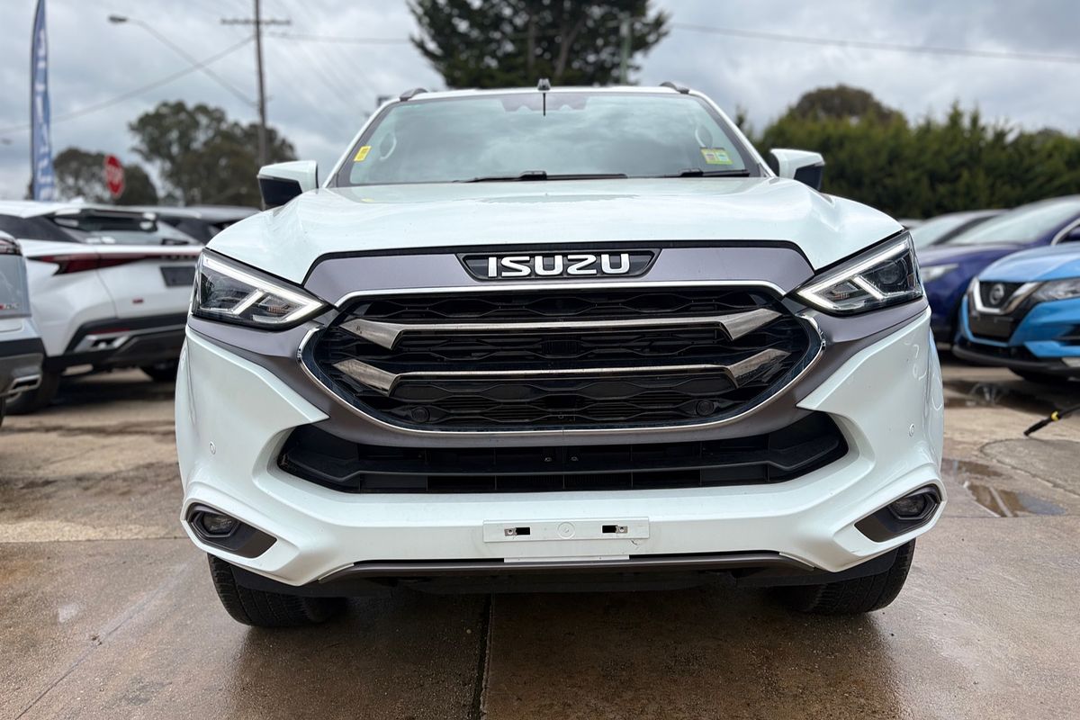 2023 Isuzu MU-X LS-T