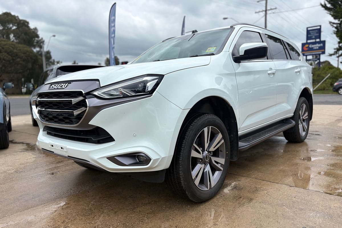 2023 Isuzu MU-X LS-T