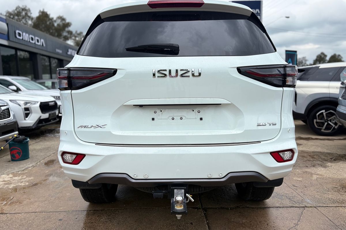 2023 Isuzu MU-X LS-T
