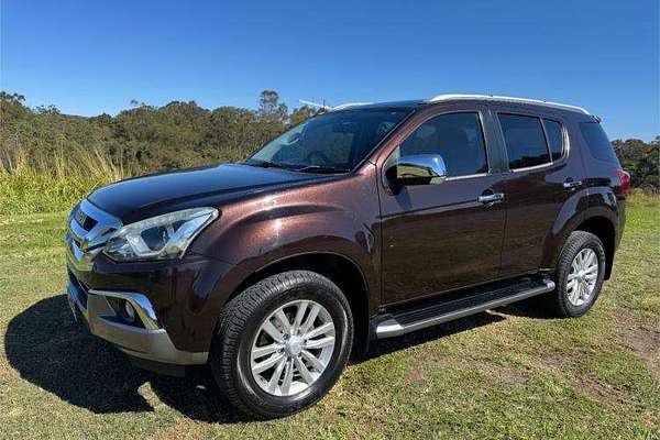 2017 Isuzu MU-X LS-T