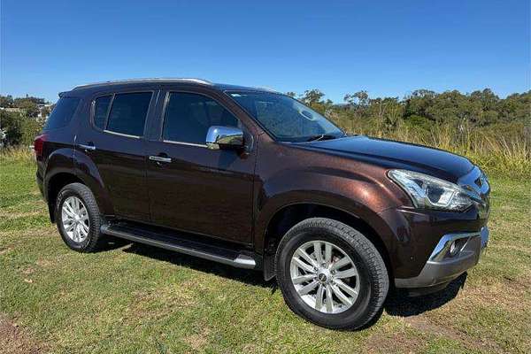2017 Isuzu MU-X LS-T