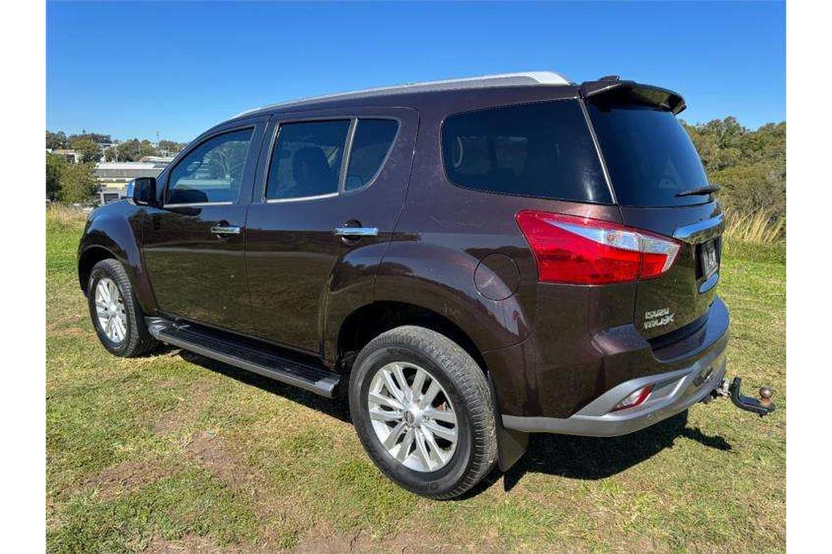 2017 Isuzu MU-X LS-T