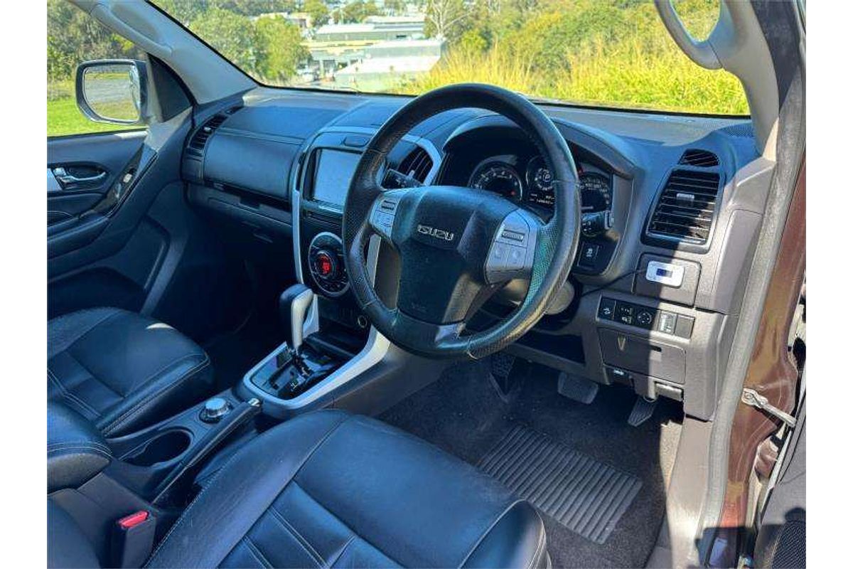 2017 Isuzu MU-X LS-T