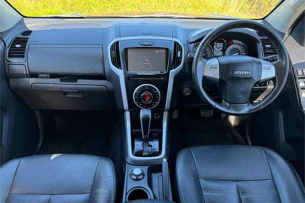 2017 Isuzu MU-X LS-T