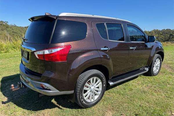 2017 Isuzu MU-X LS-T