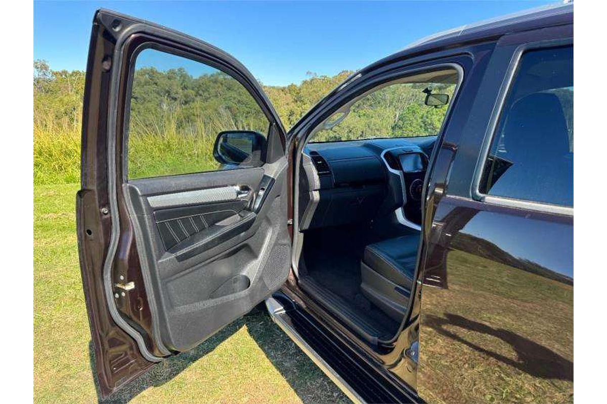 2017 Isuzu MU-X LS-T
