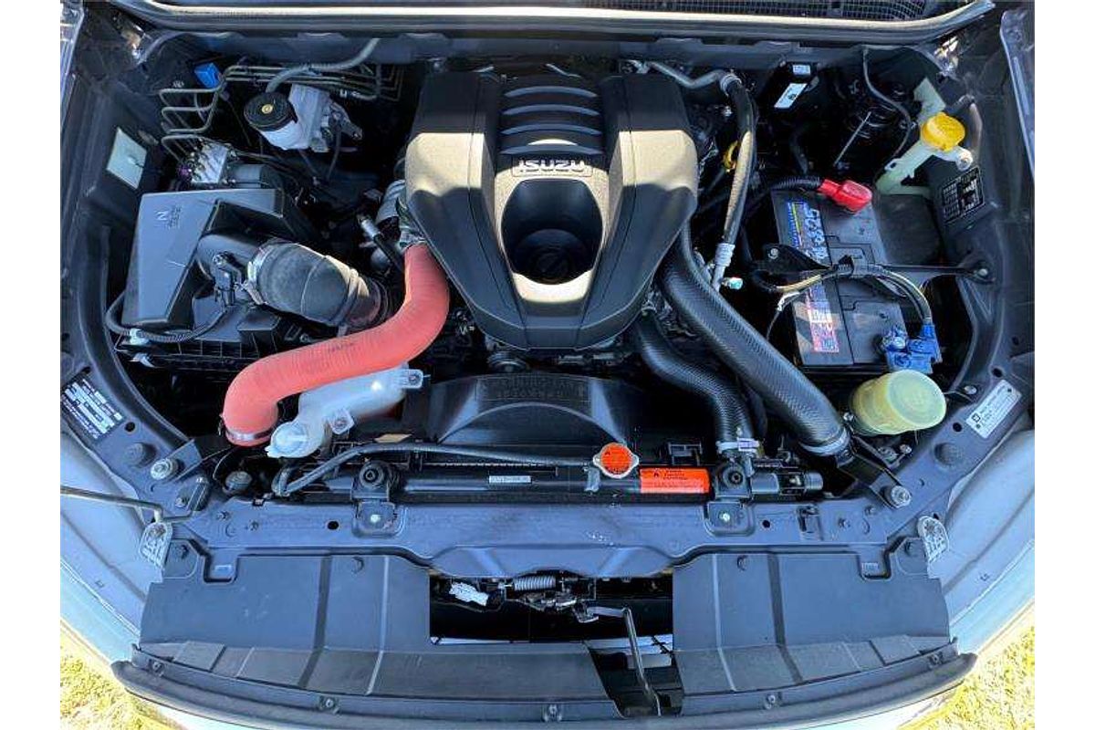 2017 Isuzu MU-X LS-T