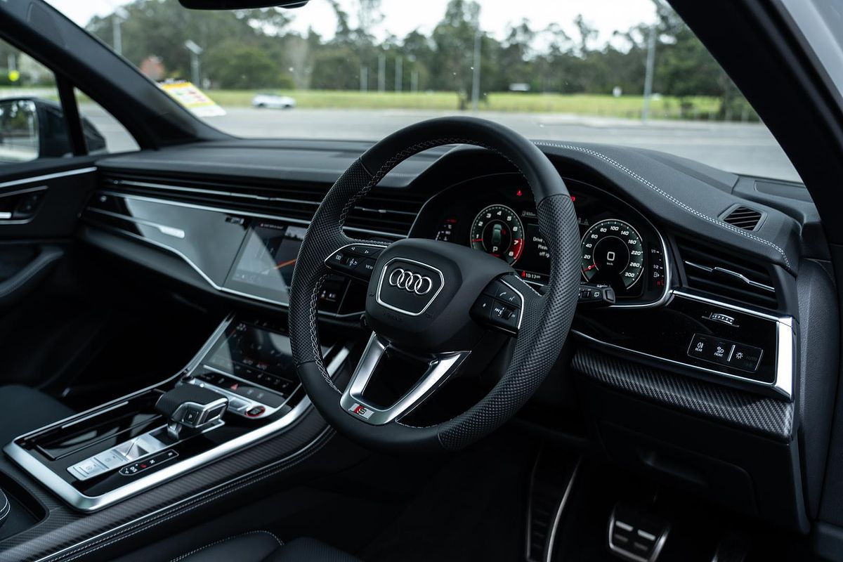 2025 Audi SQ7 TFSI 4M
