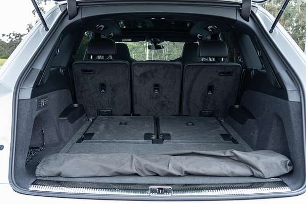 2025 Audi SQ7 TFSI 4M