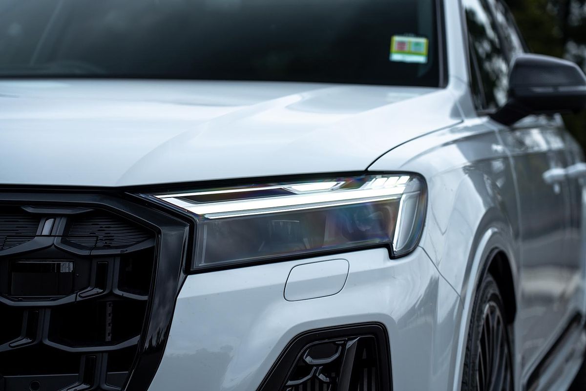 2025 Audi SQ7 TFSI 4M