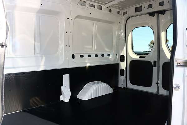 2024 LDV Deliver 9 LWB Mid Roof