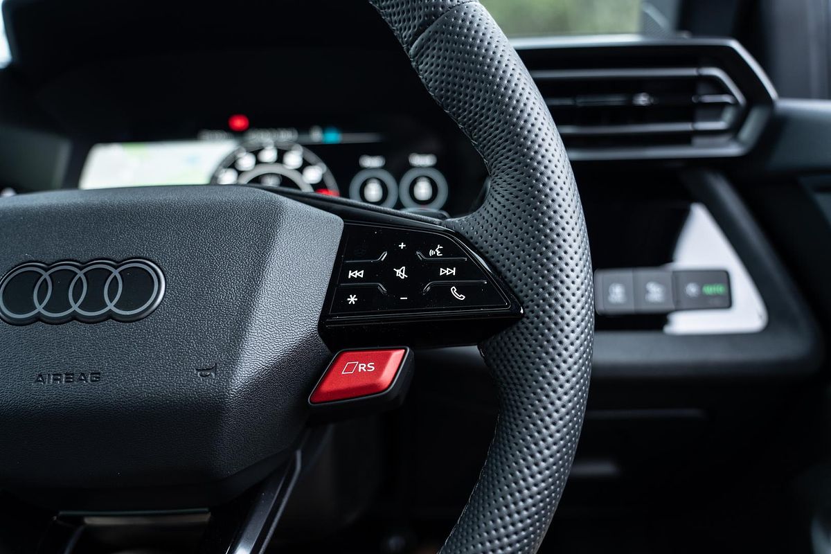 2025 Audi RS3 GY