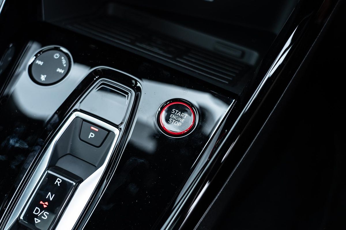 2025 Audi RS3 GY