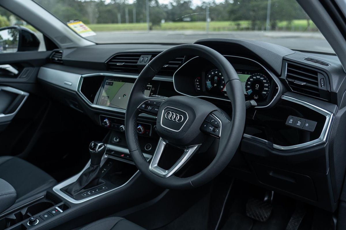 2025 Audi Q3 35 TFSI F3