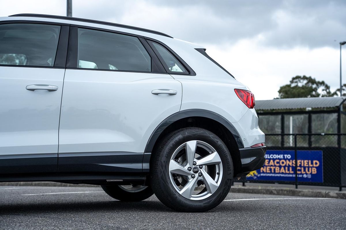 2025 Audi Q3 35 TFSI F3