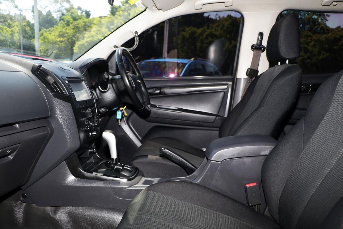 2018 Isuzu D-MAX SX High Ride Rear Wheel Drive