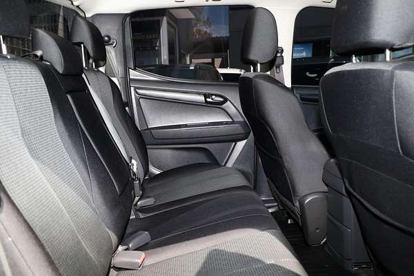 2018 Isuzu D-MAX SX High Ride Rear Wheel Drive