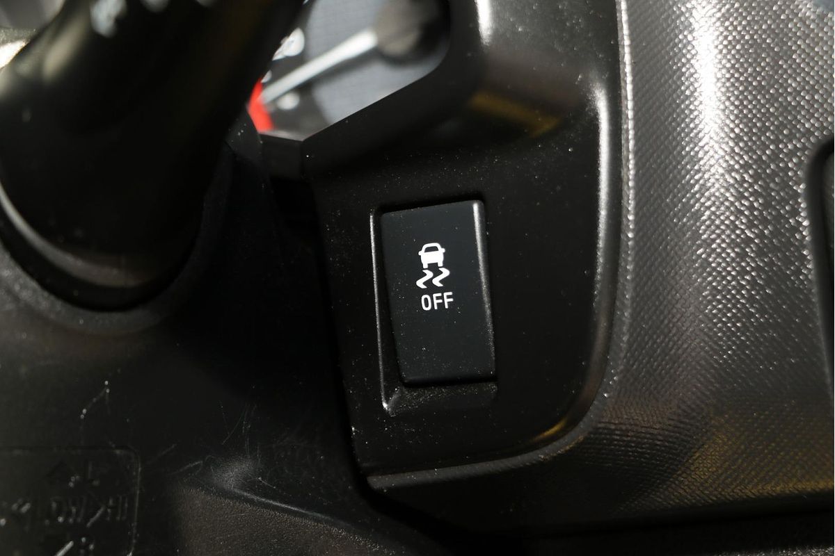2018 Isuzu D-MAX SX High Ride Rear Wheel Drive