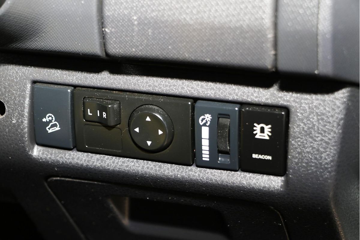 2018 Isuzu D-MAX SX High Ride Rear Wheel Drive