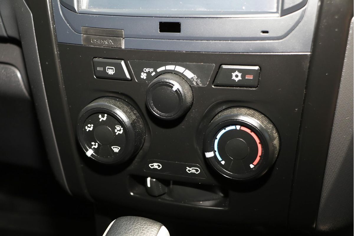2018 Isuzu D-MAX SX High Ride Rear Wheel Drive