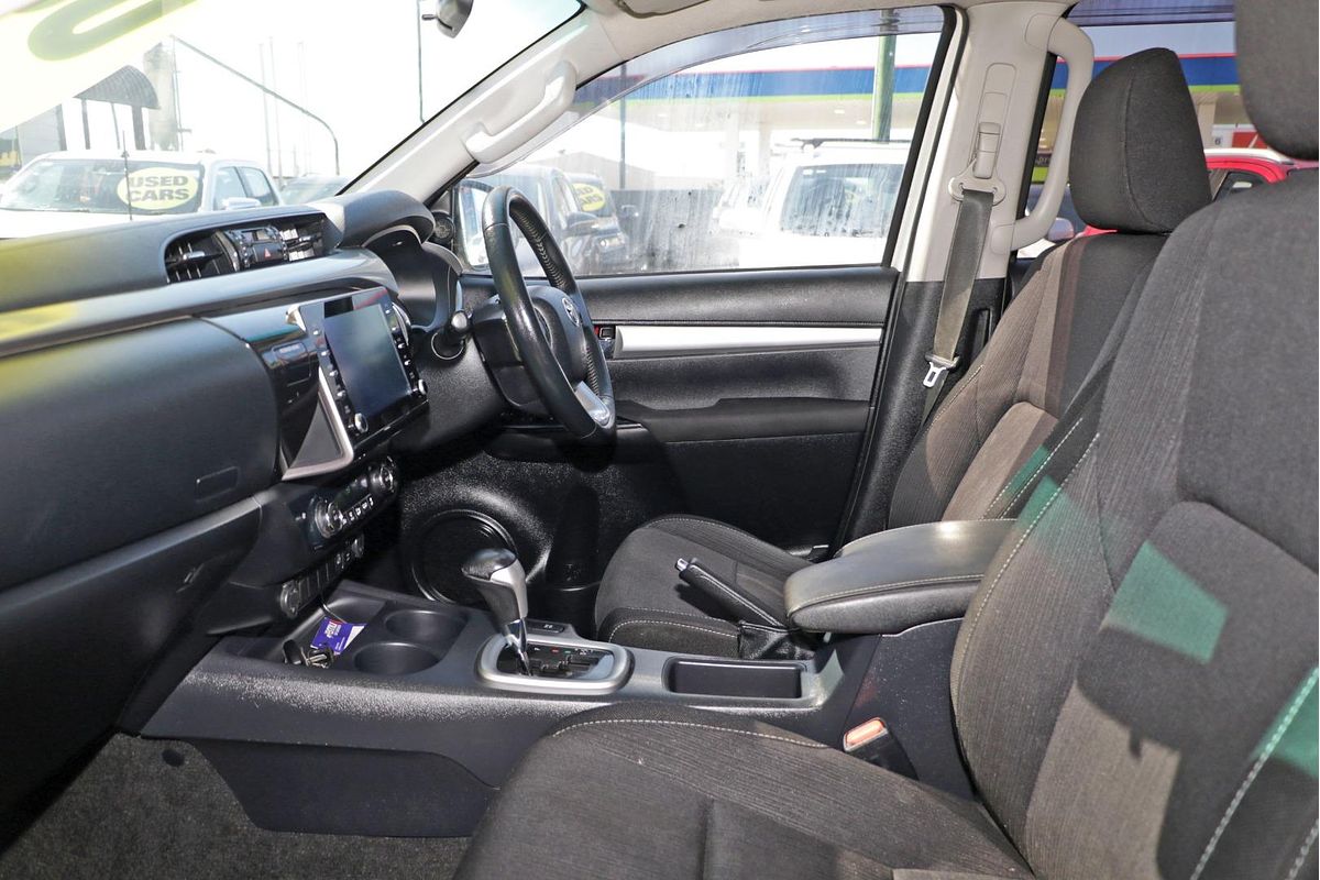 2020 Toyota Hilux SR5 GUN126R 4X4