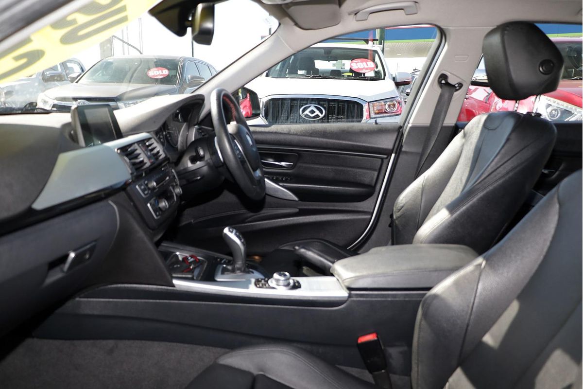 2014 BMW 3 Series 320i F30