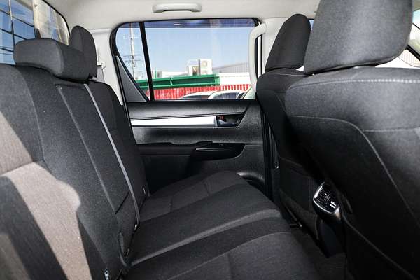 2020 Toyota Hilux SR5 GUN126R 4X4