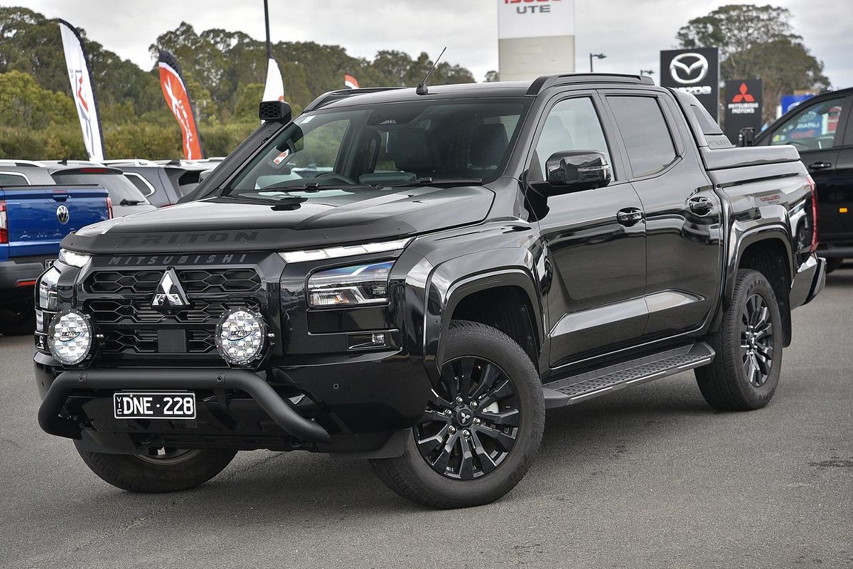2025 Mitsubishi Triton GSR MV 4X4