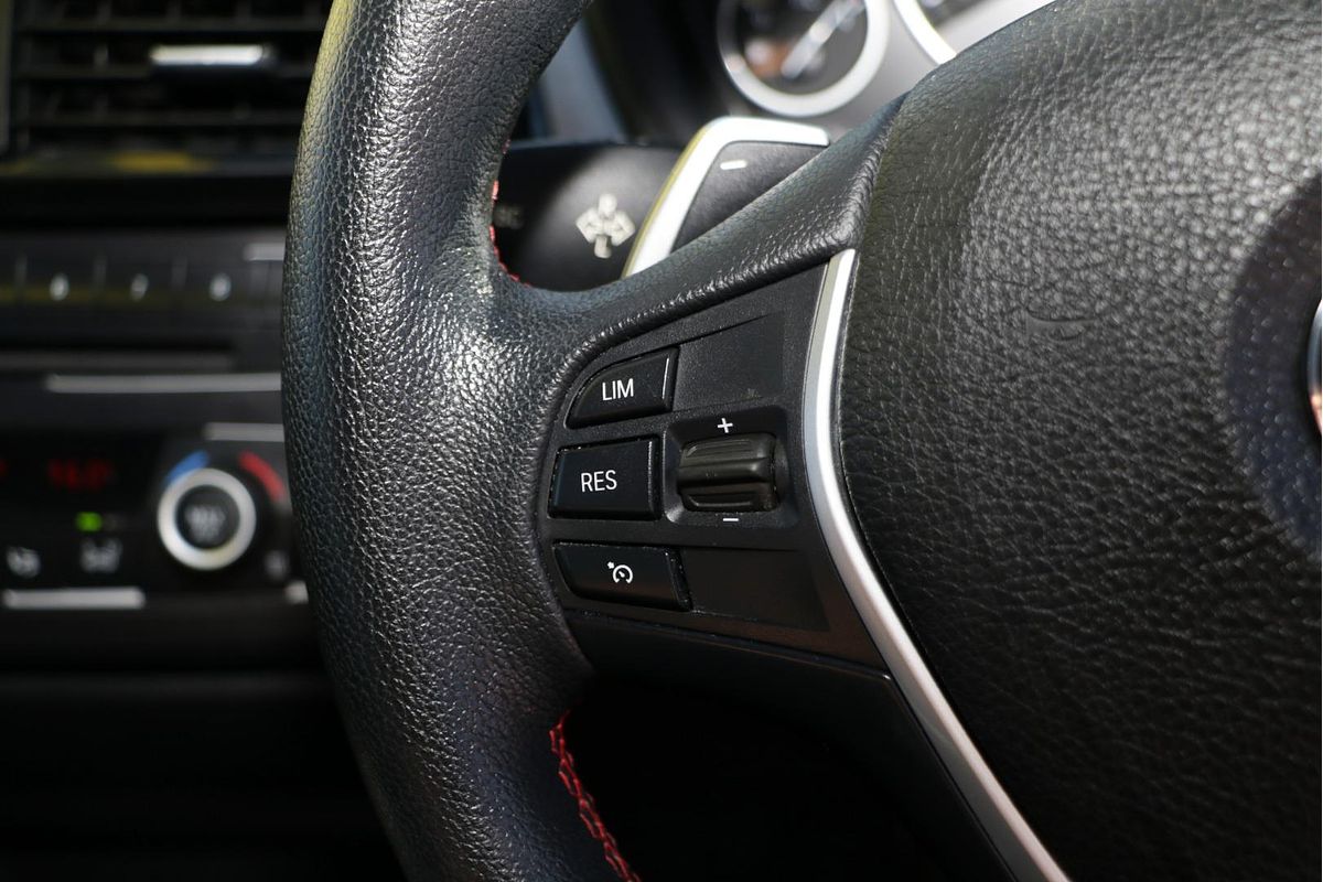 2014 BMW 3 Series 320i F30